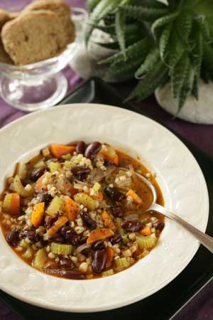Red Kidney Beans with Celery and Greek Kouskousi