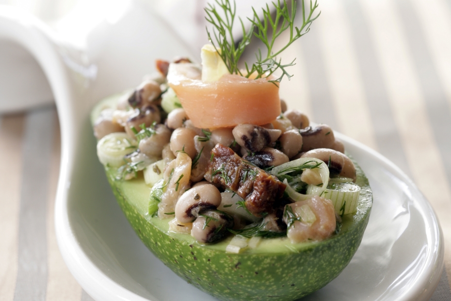 AVOCADO-STUFFED-with-BLACKEYED-PEAS Avocado Stuffed with Spicy Black-Eyed Peas