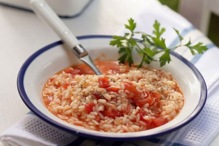 Tomato Rice with a Modern Twist | Mediterranean Diet, Healthy Greek ...