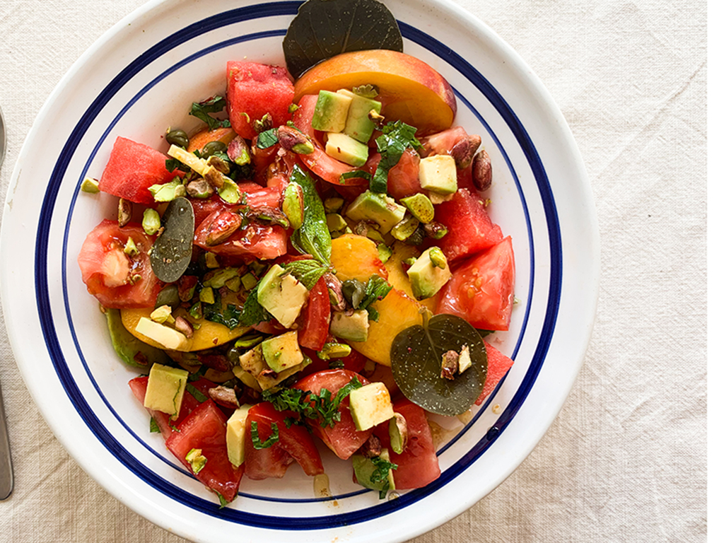 GREEK-SALAD-RECIPE_PEACH-TOMATO-PISTACHIOS-CAPERS