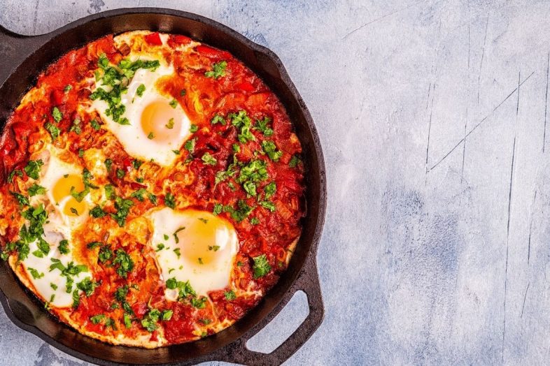 Eggs Baked In Spicy Tomato Sauce 